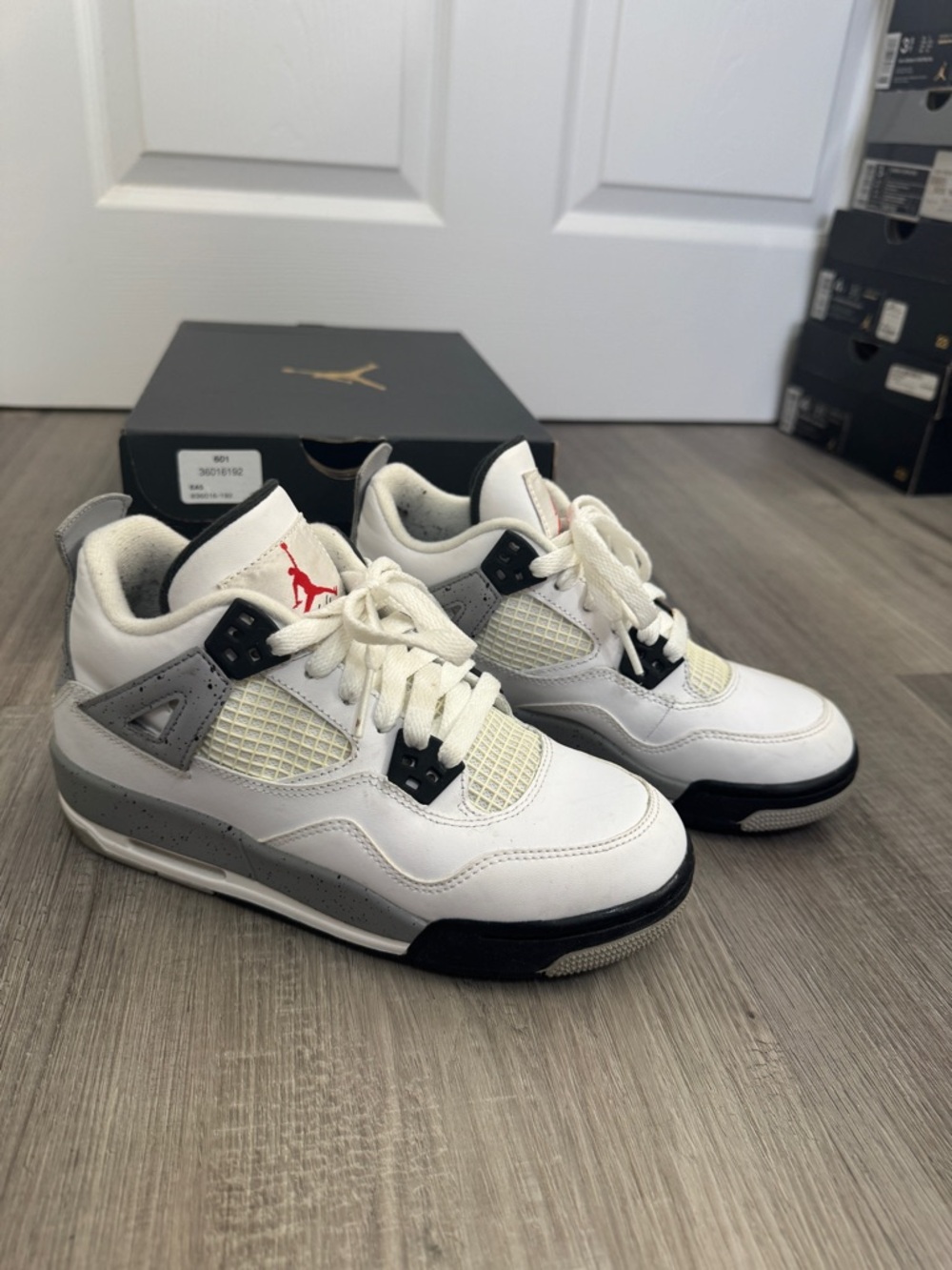 Air Jordan Retro 4 “White Cement”